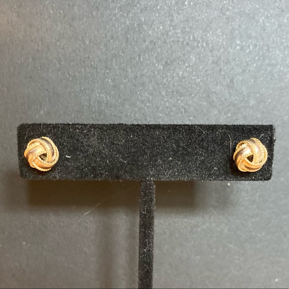 Gold plated twisty studs